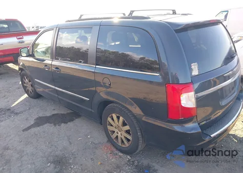 2013 Chrysler Town & Country Touring z USA, uszkodzony, nr VIN 2C4RC1BGXDR744487